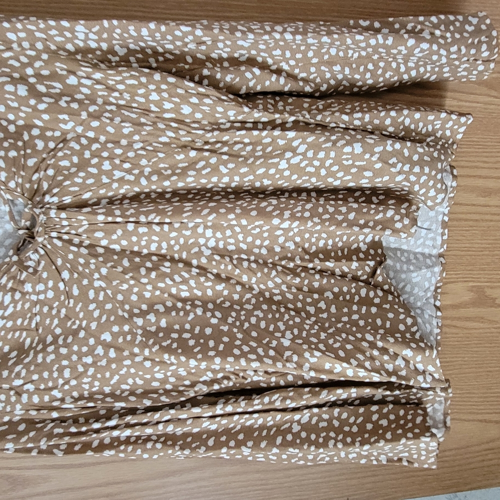 Stylish Tan and White Polka Dot Skirt